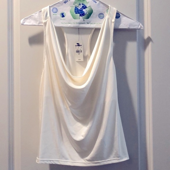 Express White Scoop Neck Top NWT Size XS - Picture 1 of 4